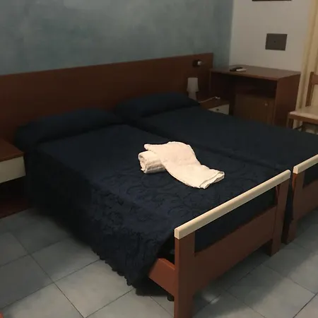 Hotel Megaron 3*