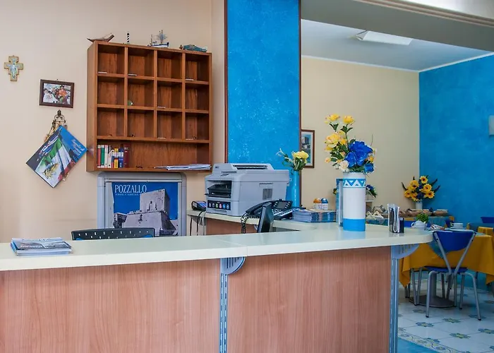 Megaron Отель 3*